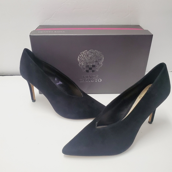 Vince Camuto Shoes - Vince Camuto Ankia Suede Pump Black Shoes Size 8